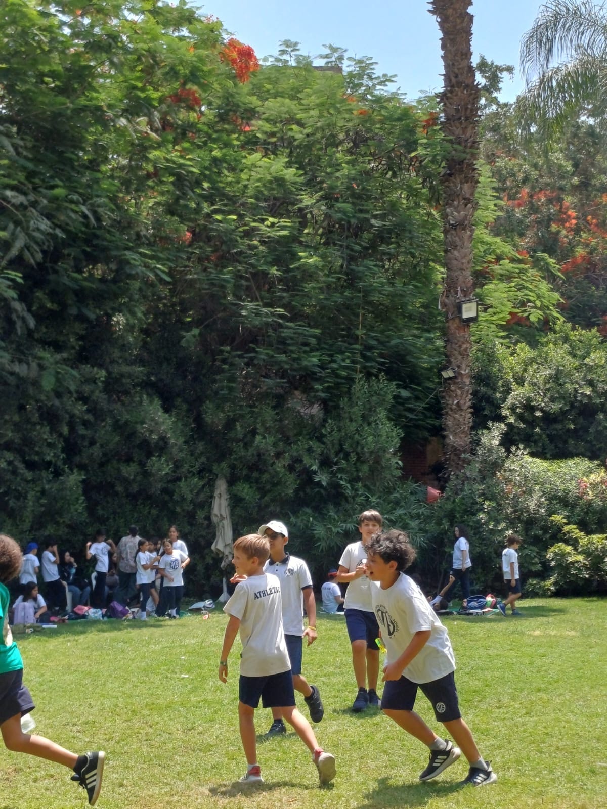 Students on a custom Learn x Science field trip
